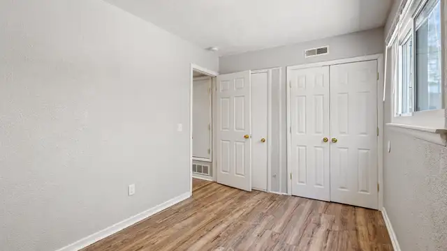 View image 16