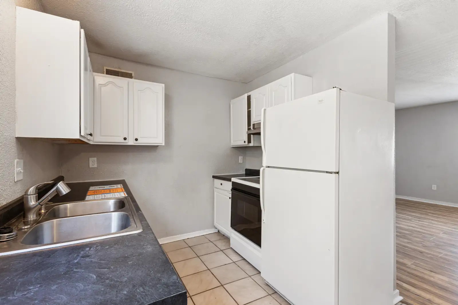 525 N Arlington St image 7