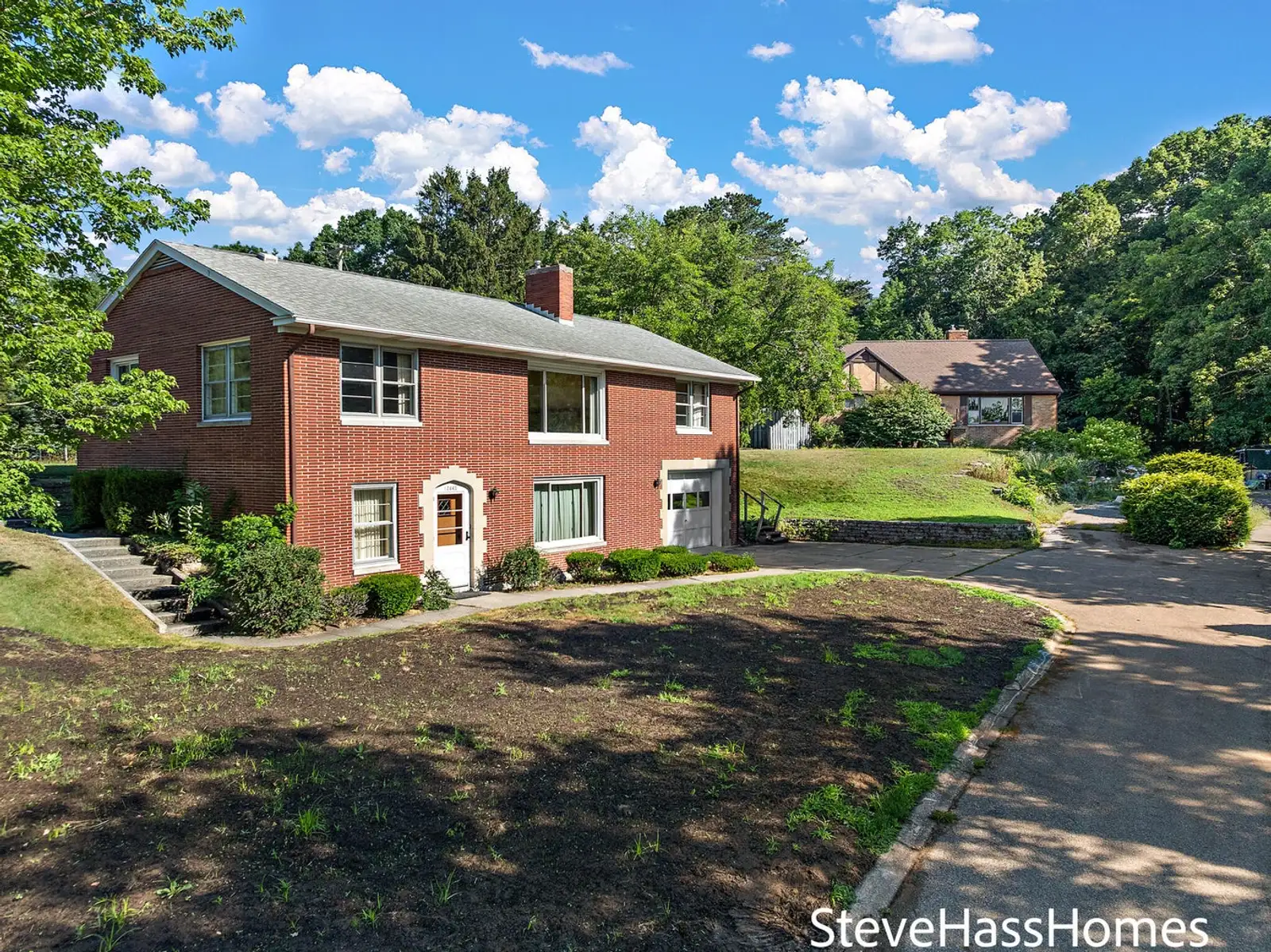 17443 Hayes St image 2