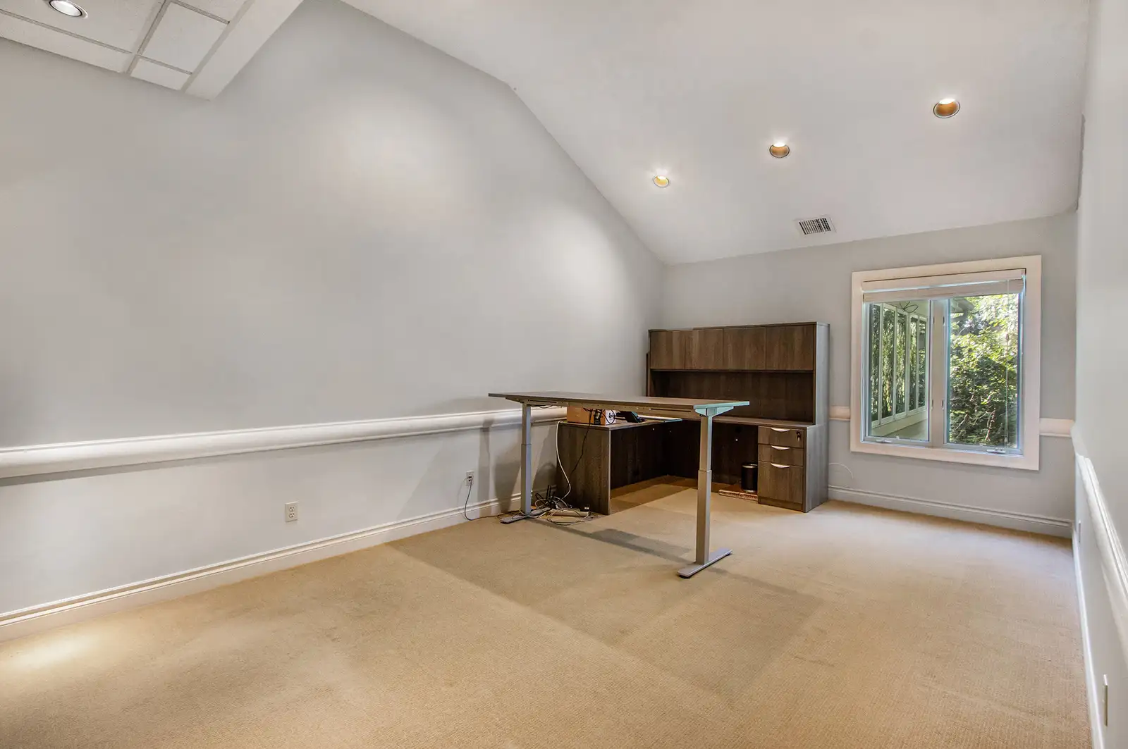 7950 Moorsbridge Road image 3
