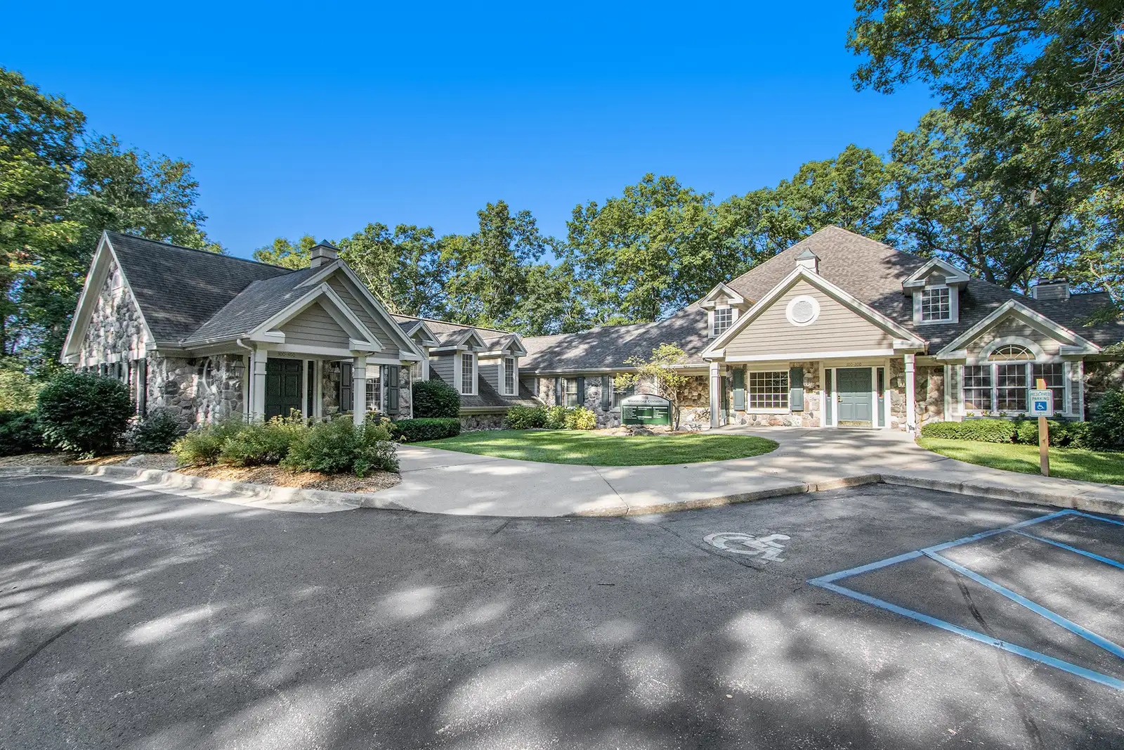 7950 Moorsbridge Road image 1