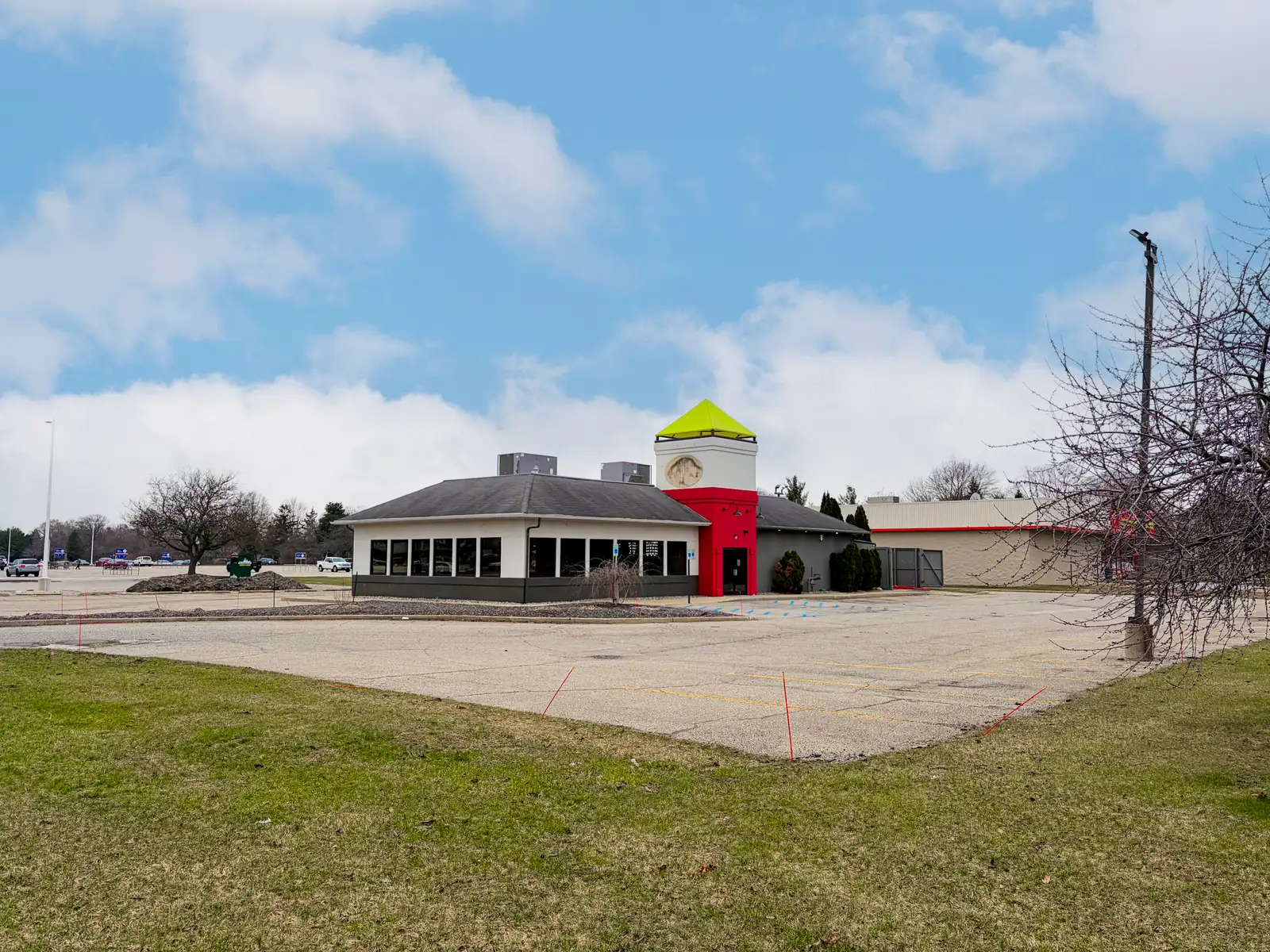 570 Baldwin St, Jenison, MI 49428