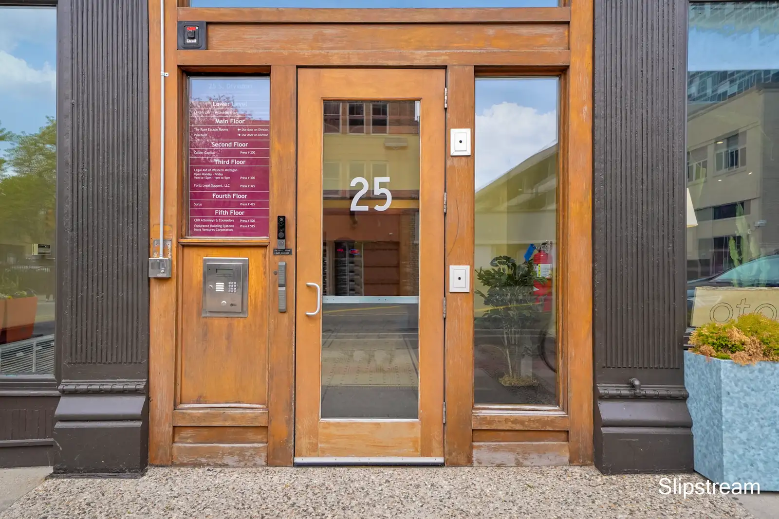 25 Division Ave S #4 image 4
