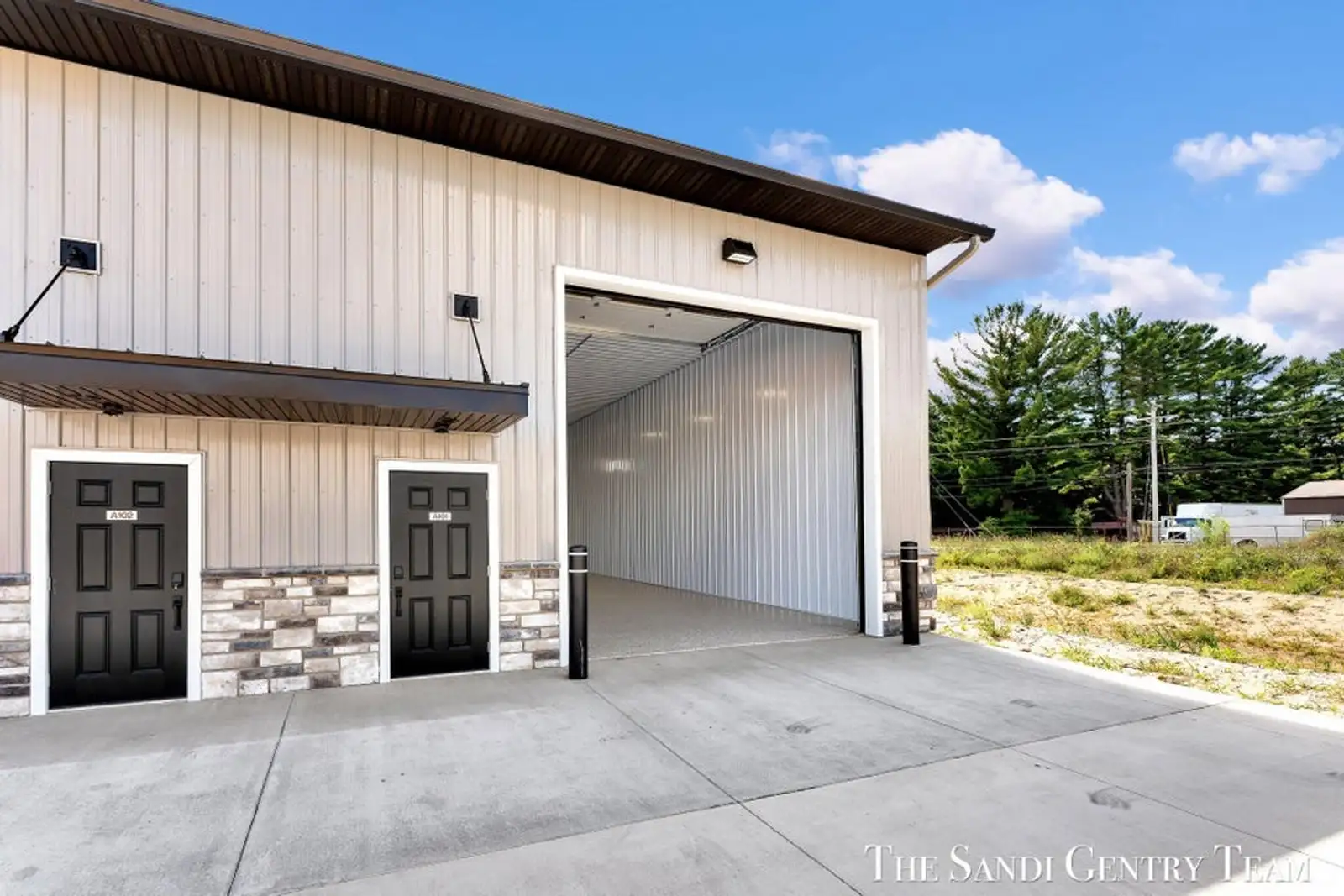 2695 Hein Rd C-3 image 8