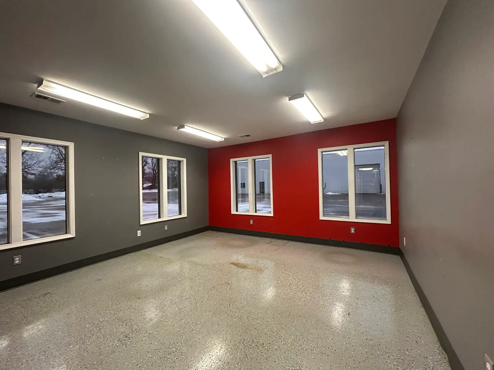 9350 Shaver Road image 31