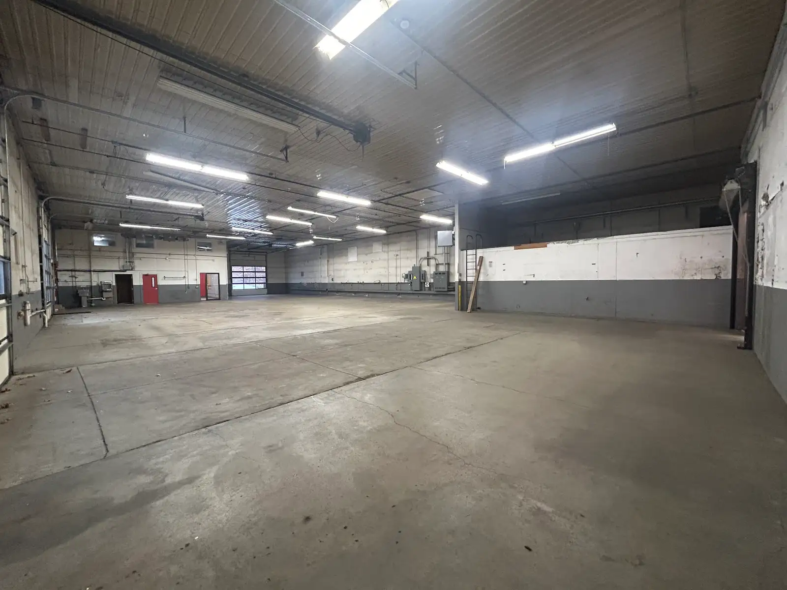 9350 Shaver Road image 20