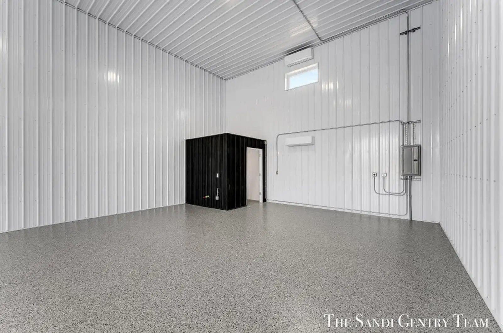 2695 Hein Rd D-3 image 11