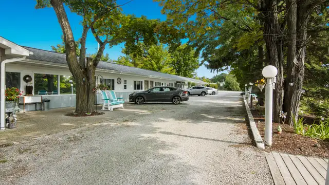 View image 9