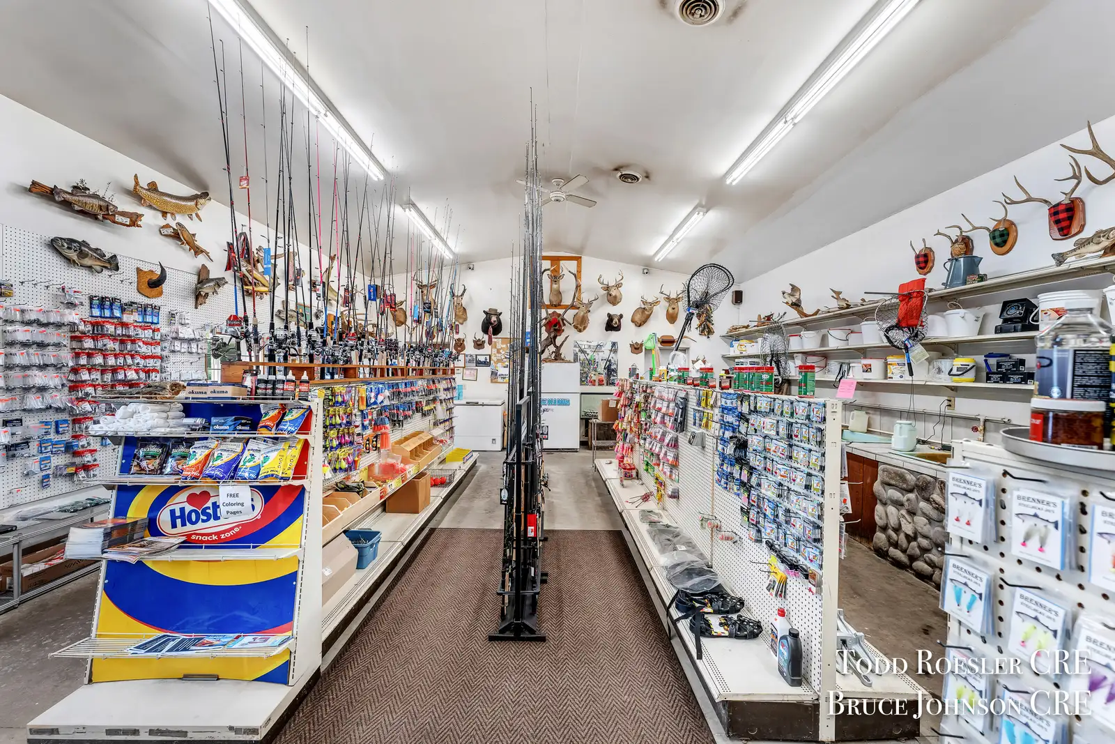 4765 W River Dr NE image 10