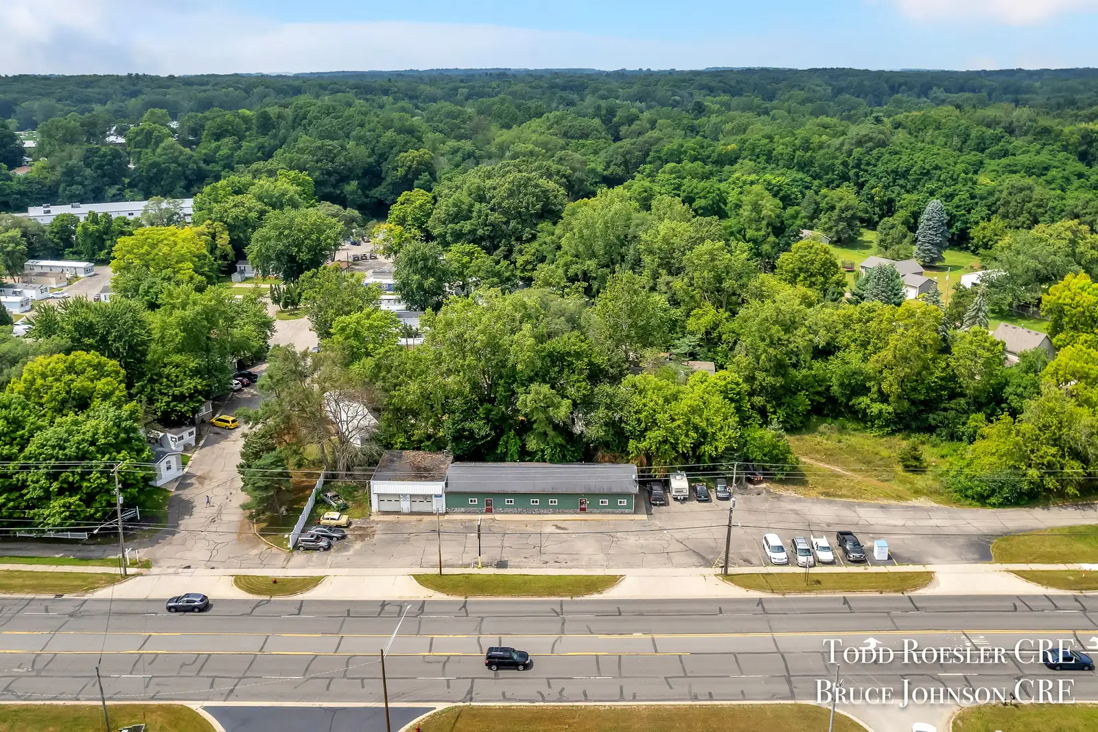 4765 W River Dr NE image 26