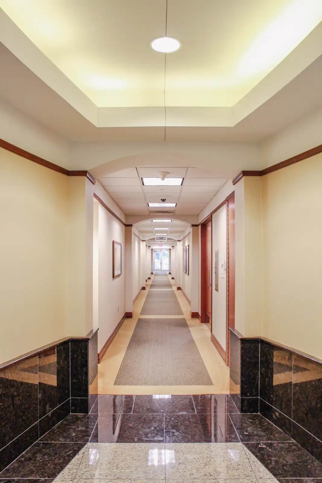 950 Trade Centre image 3