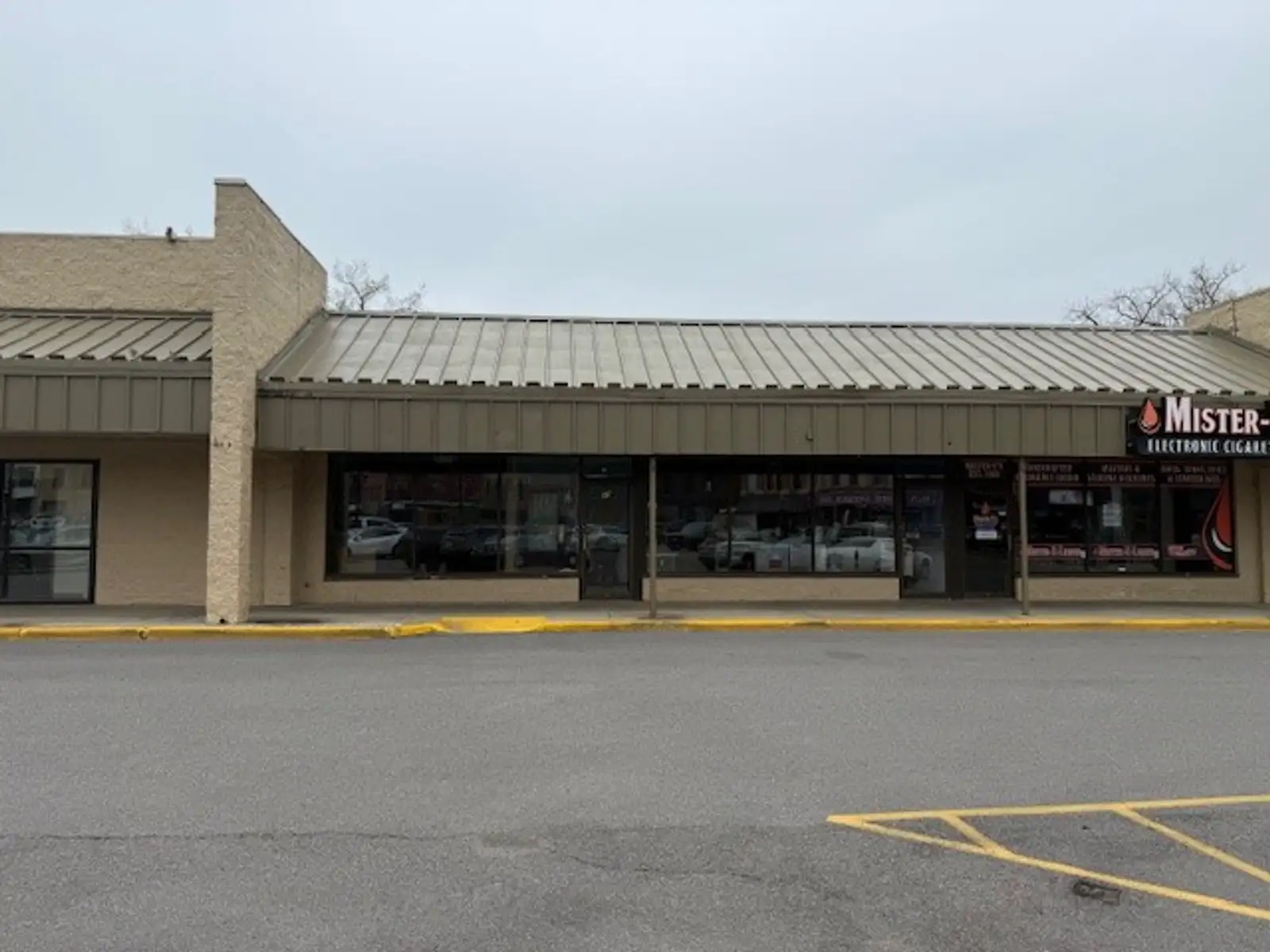 16 - 110 E Main Street image 2