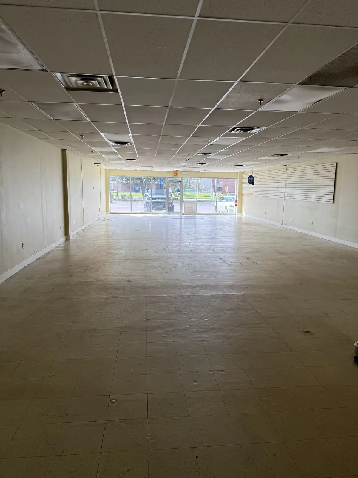 Plaza 54 Retail Center image 3