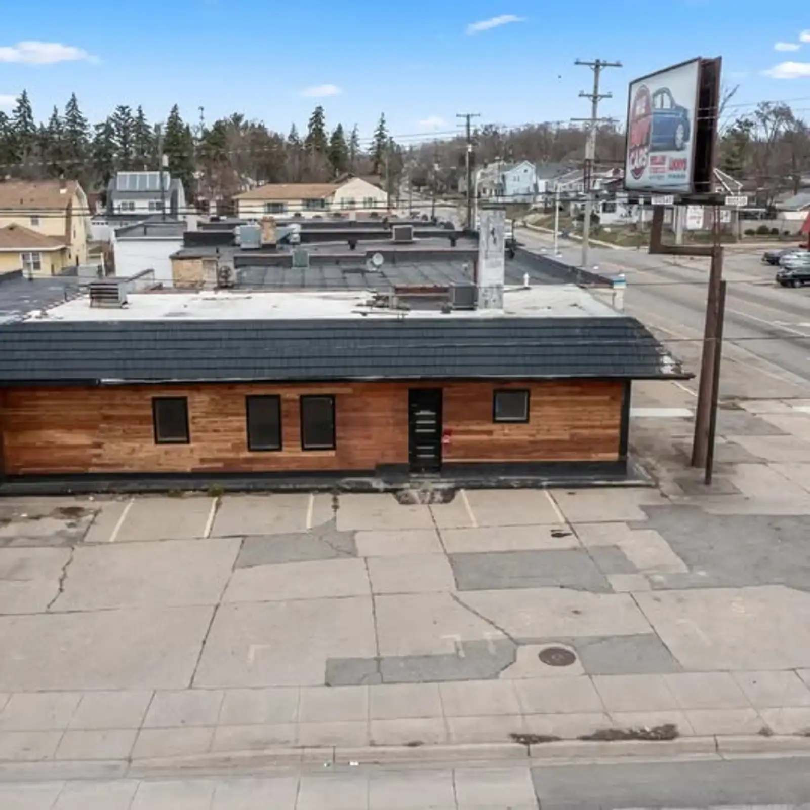 757 Burton St SE image 3