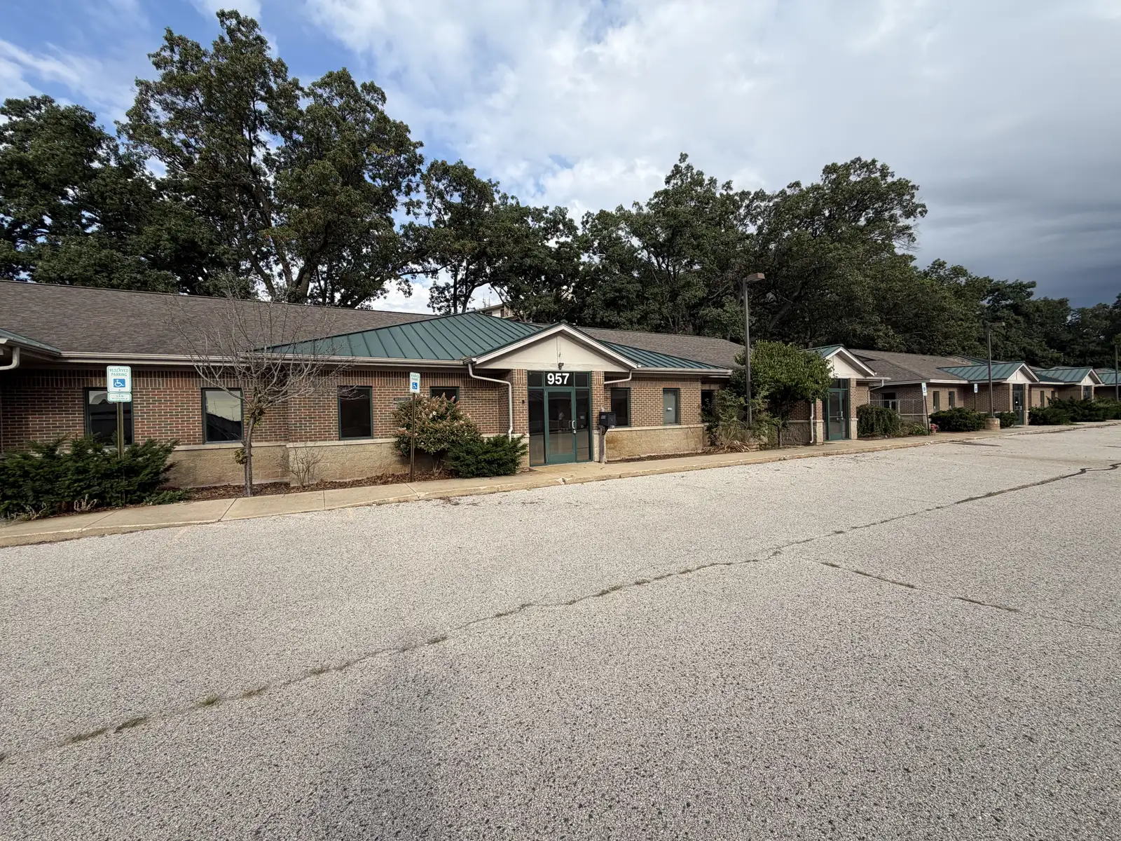 957 Brookhaven Ct F1 & F2 image 1