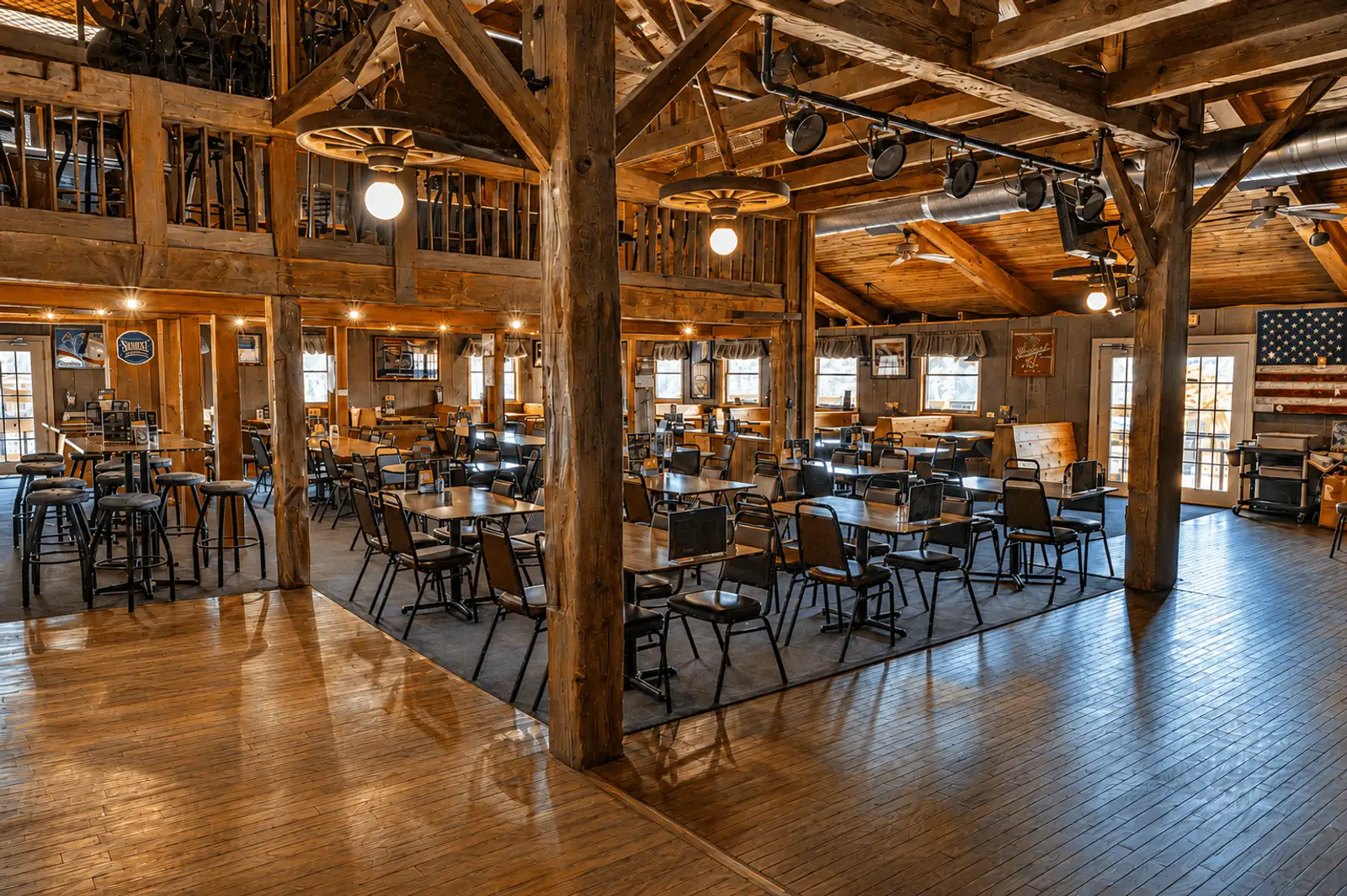 Historic Val-Du Lakes Resort | Bar & Grill, Event Grounds, Manor, Campground image 16