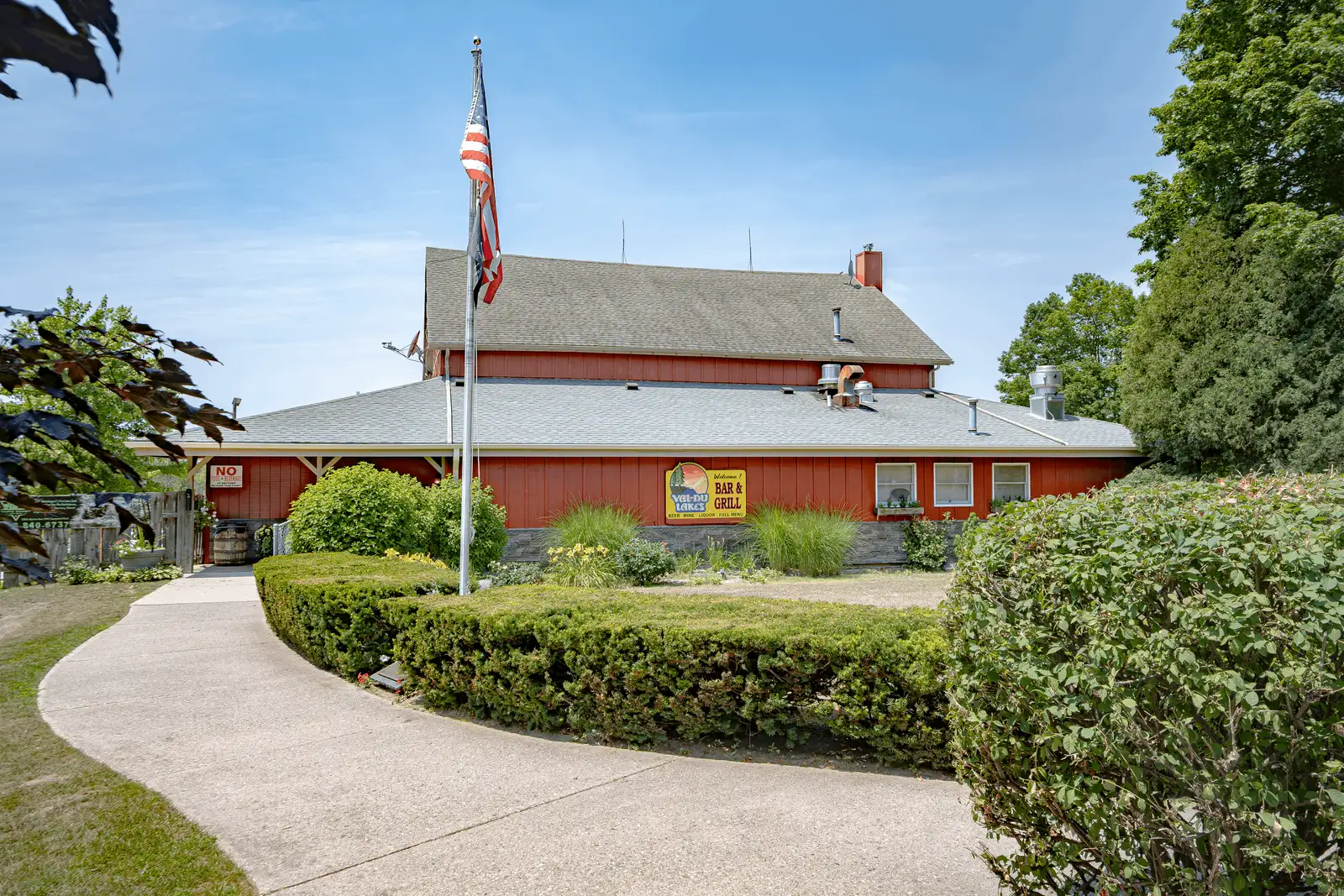 Historic Val-Du Lakes Resort | Bar & Grill, Event Grounds, Manor, Campground image 6