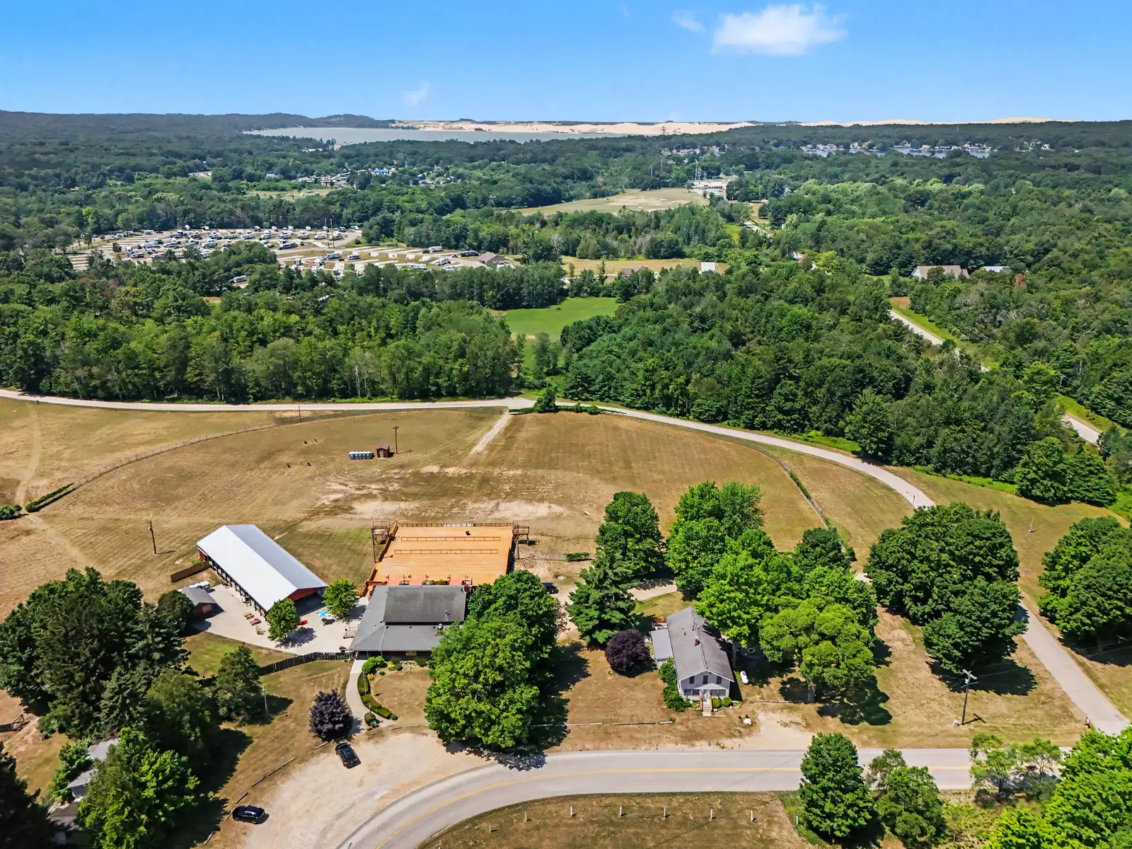 Historic Val-Du Lakes Resort | Bar & Grill, Event Grounds, Manor, Campground image 4