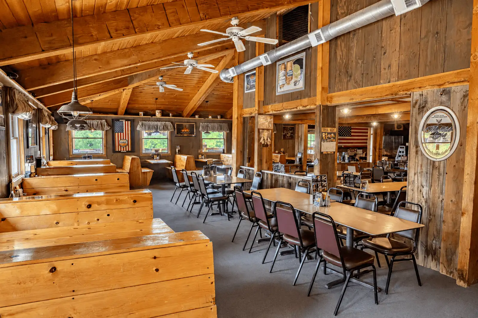 Historic Val-Du Lakes Resort | Bar & Grill, Event Grounds, Manor, Campground image 18