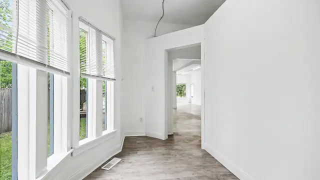 View image 7