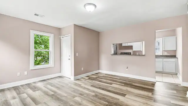 View image 11