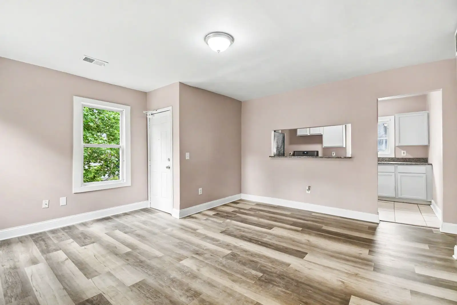 613 Fuller Ave SE image 11