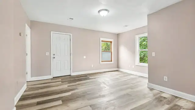 View image 10