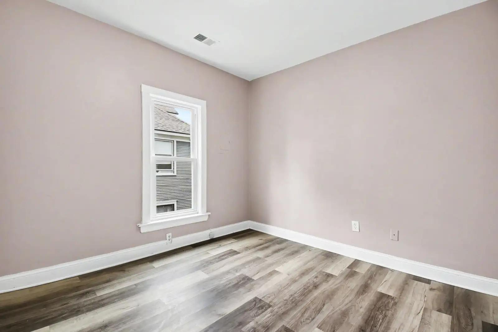 613 Fuller Ave SE image 13