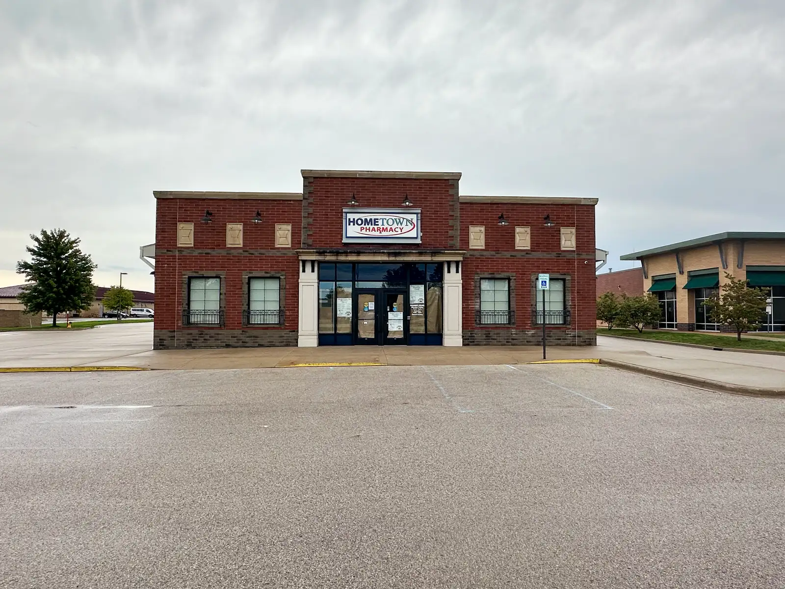 5866 Harvey St image 1