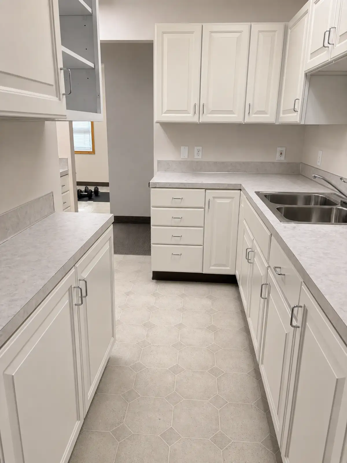 825 US-10 image 12