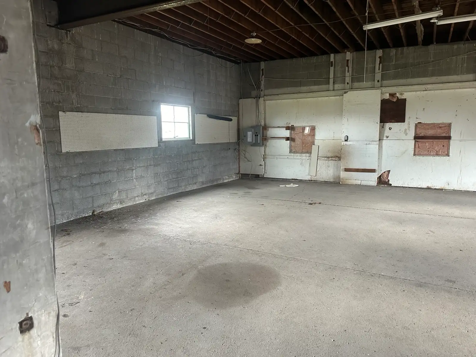57582 N Main St image 11