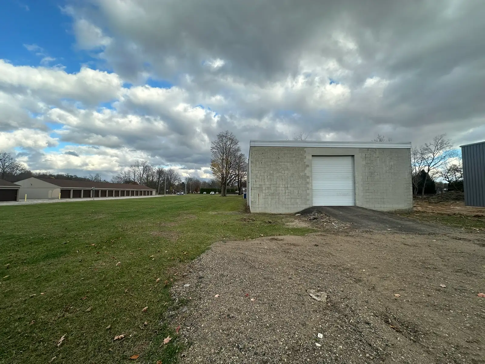 57582 N Main St image 3