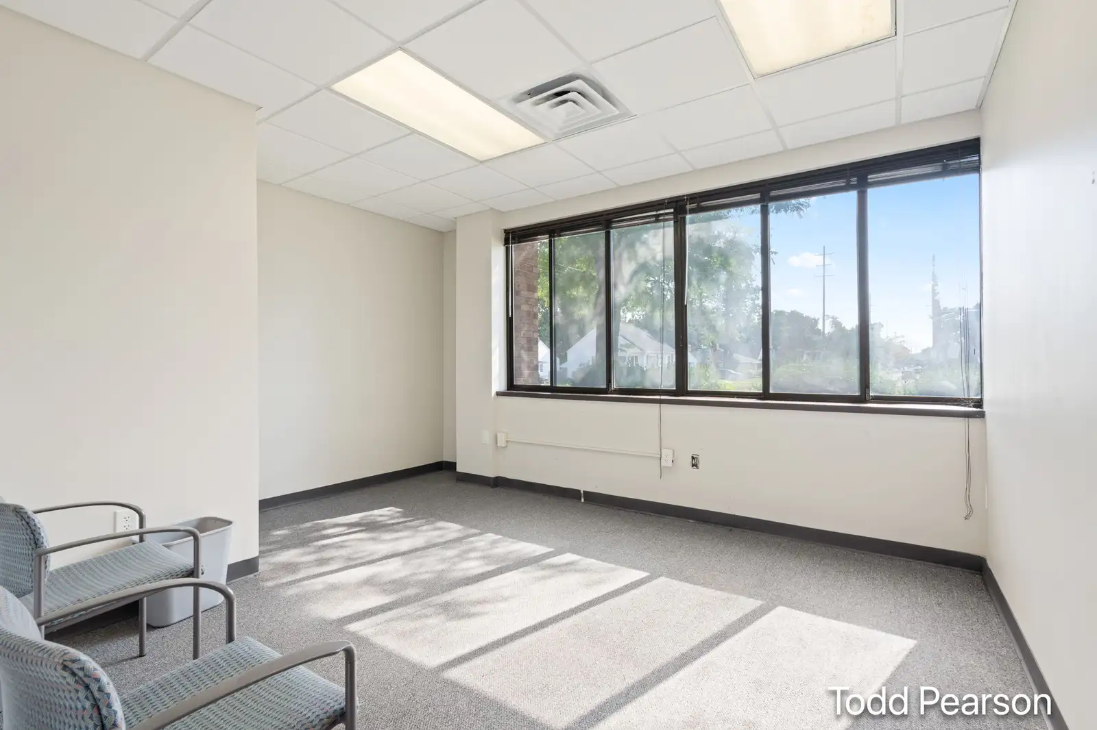 2935 Buchanan Ave SW image 27