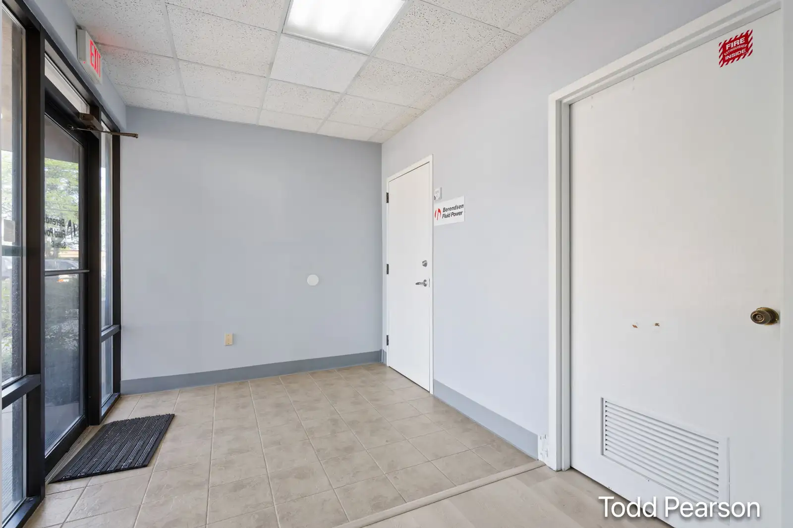 2935 Buchanan Ave SW image 49