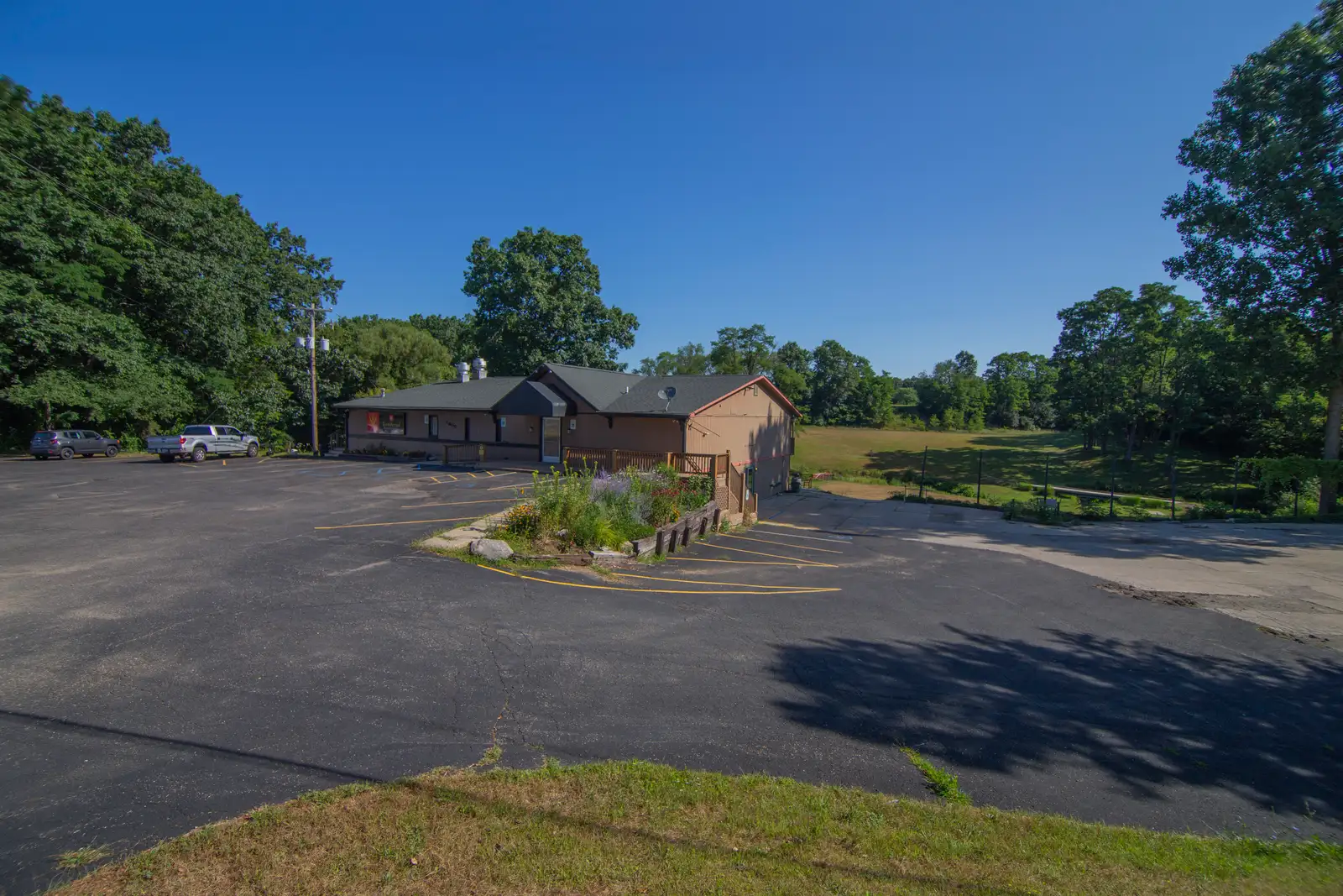 1600 Avenue A image 2