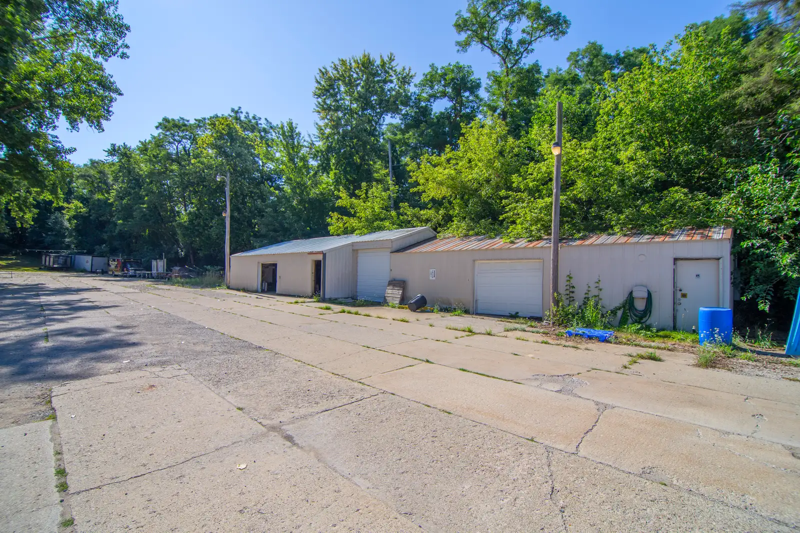 1600 Avenue A image 10