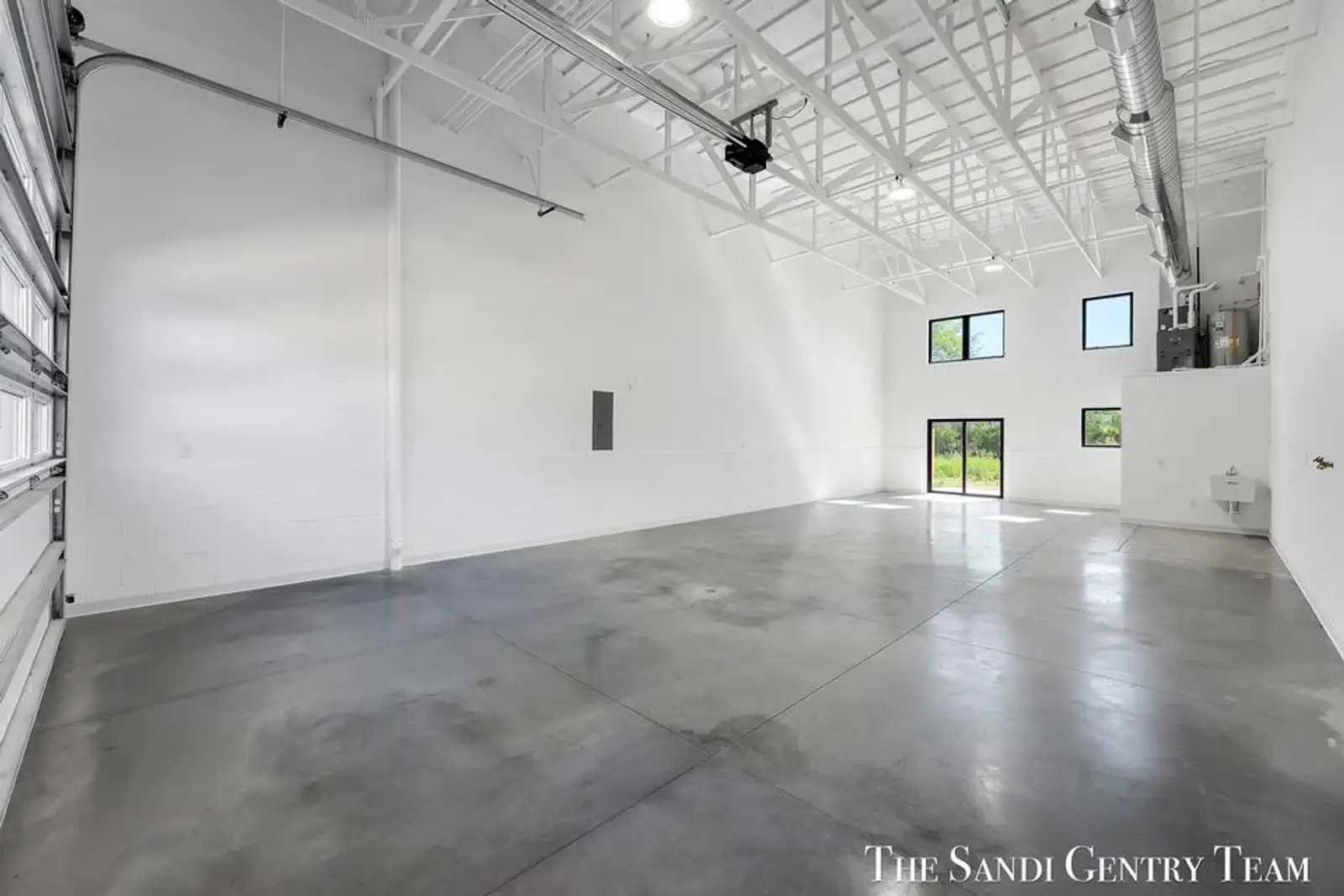 1500 Kooiman Ave 9 image 4