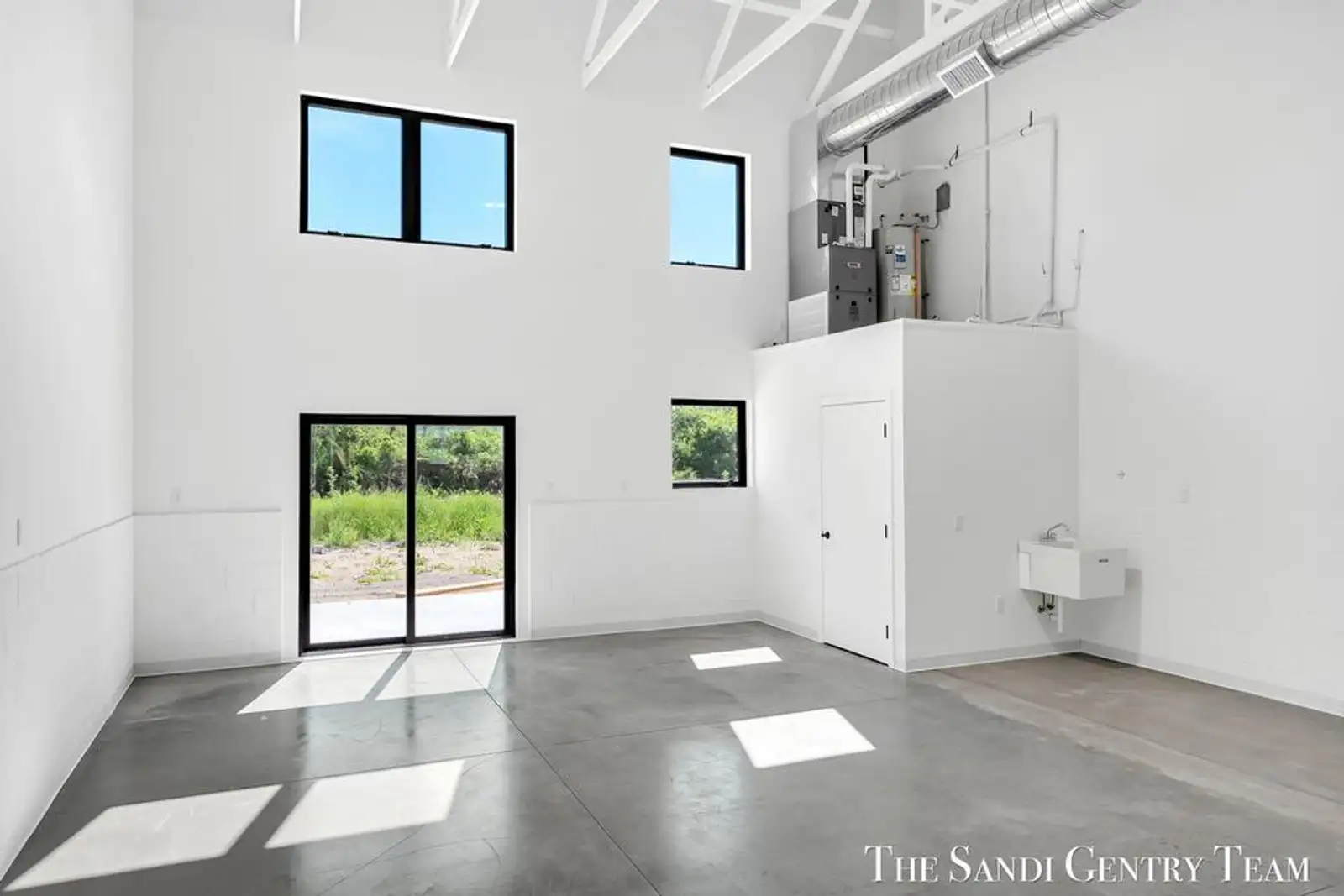 1500 Kooiman Ave 9 image 6