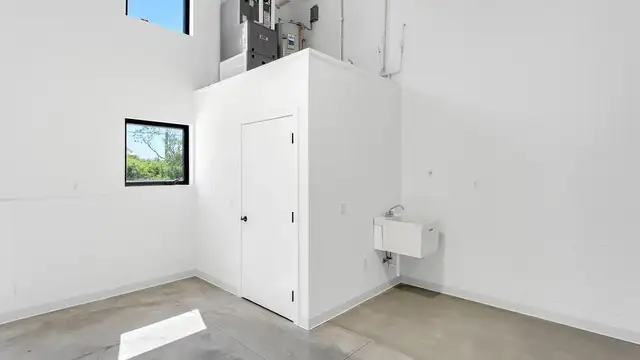 View image 7