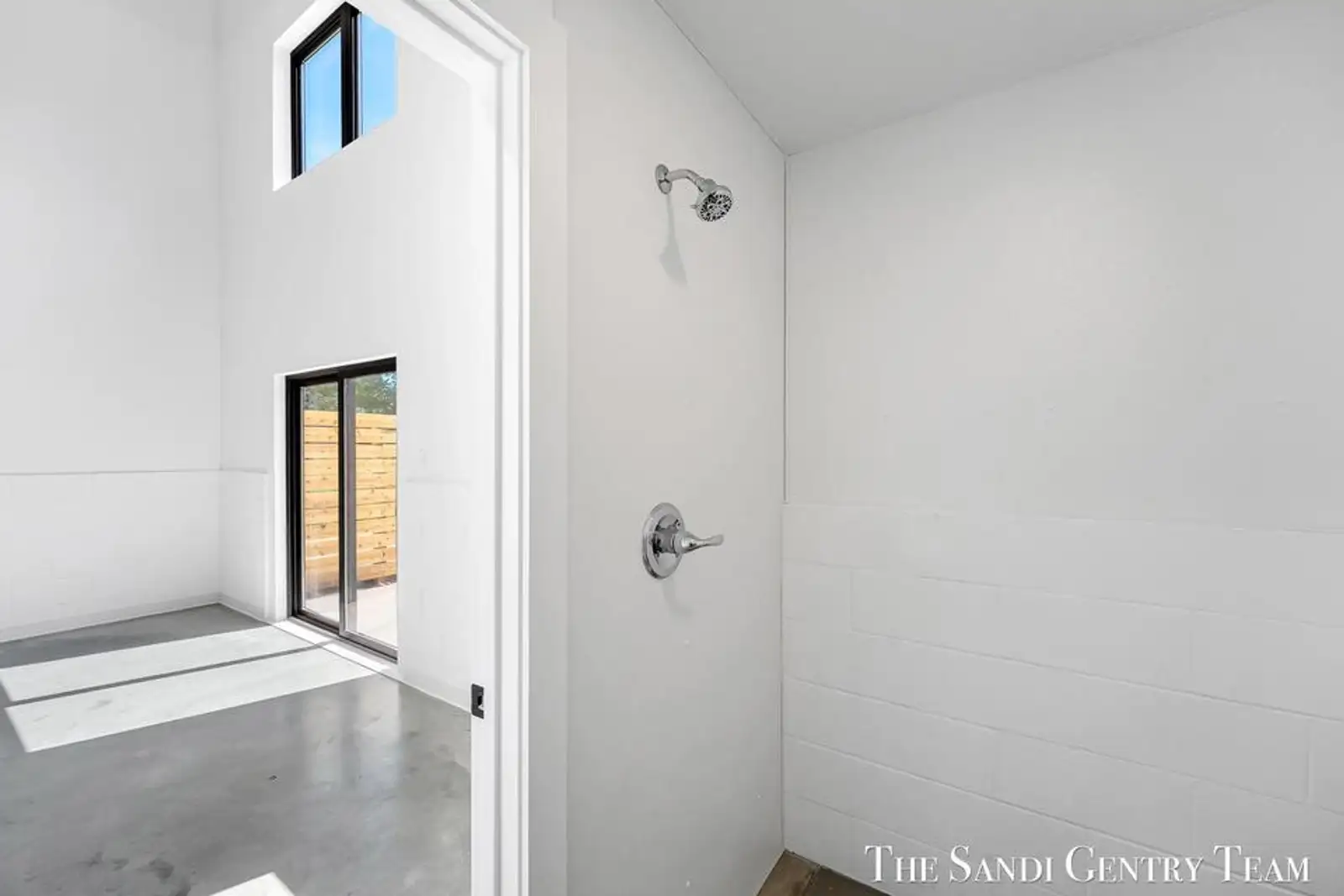 1500 Kooiman Ave 9 image 9