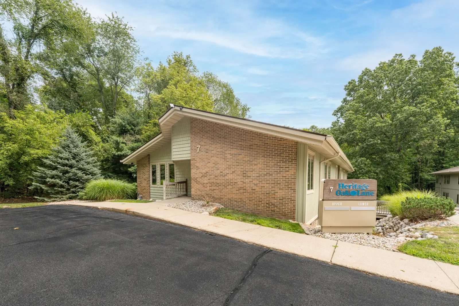 7 Heritage Oak Ln, Battle Creek, MI 49015