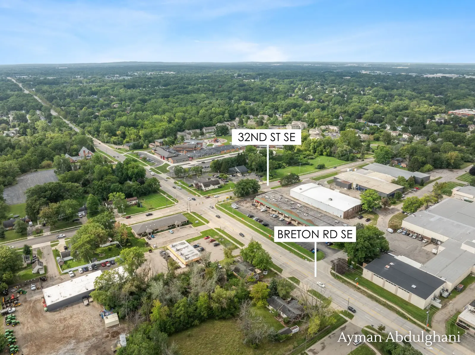 3151 Breton Rd SE image 2