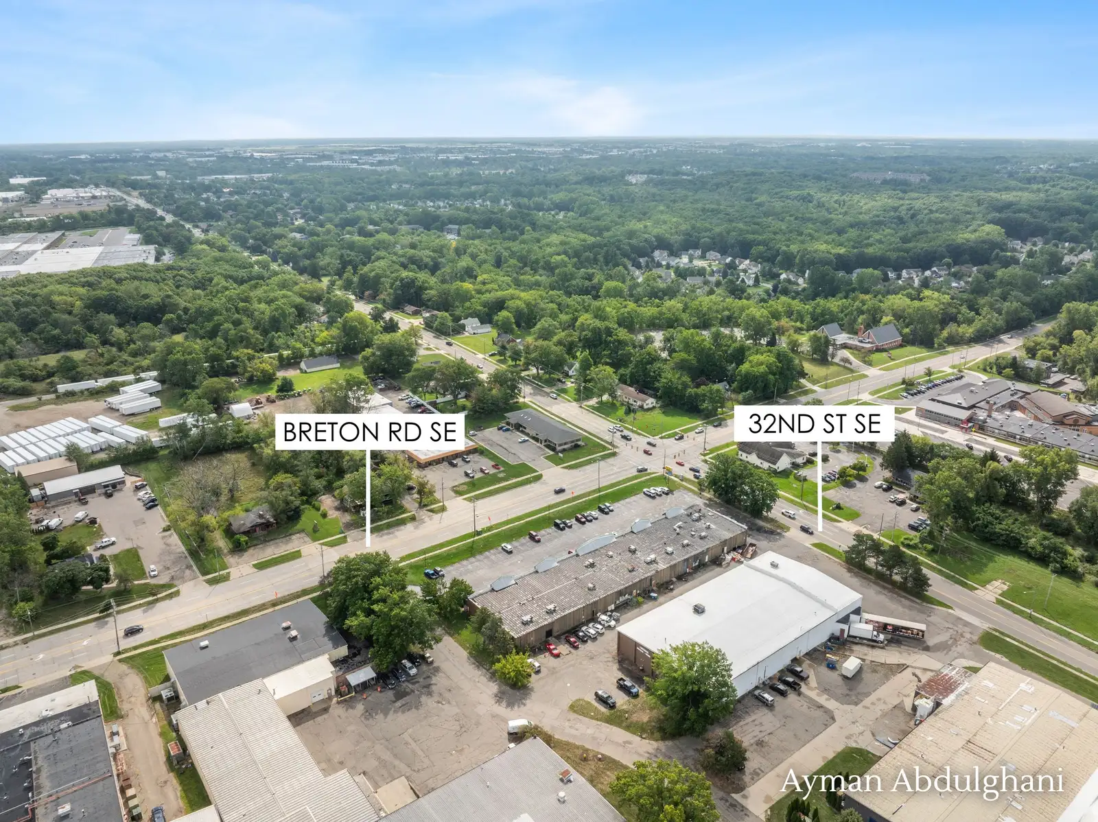 3151 Breton Rd SE image 9