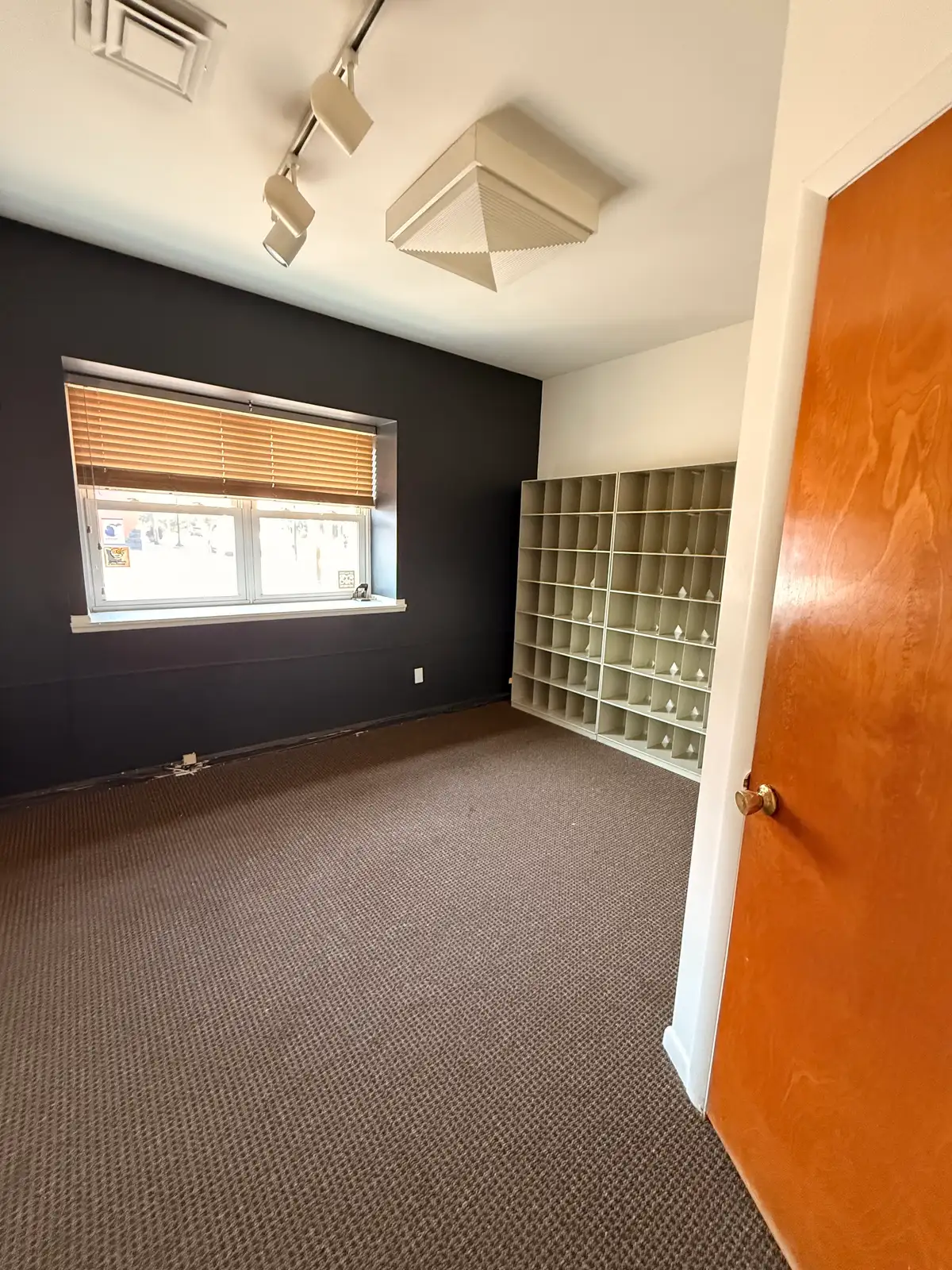 38 N Union St image 7