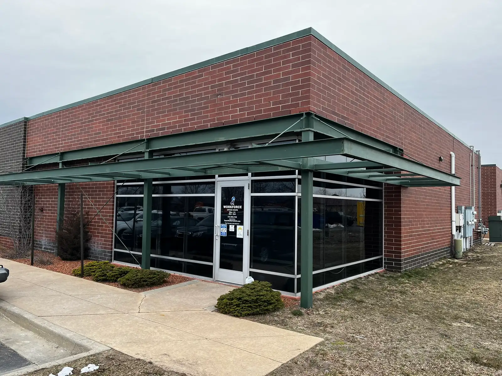 Retail-Office Suite For Lease image 1
