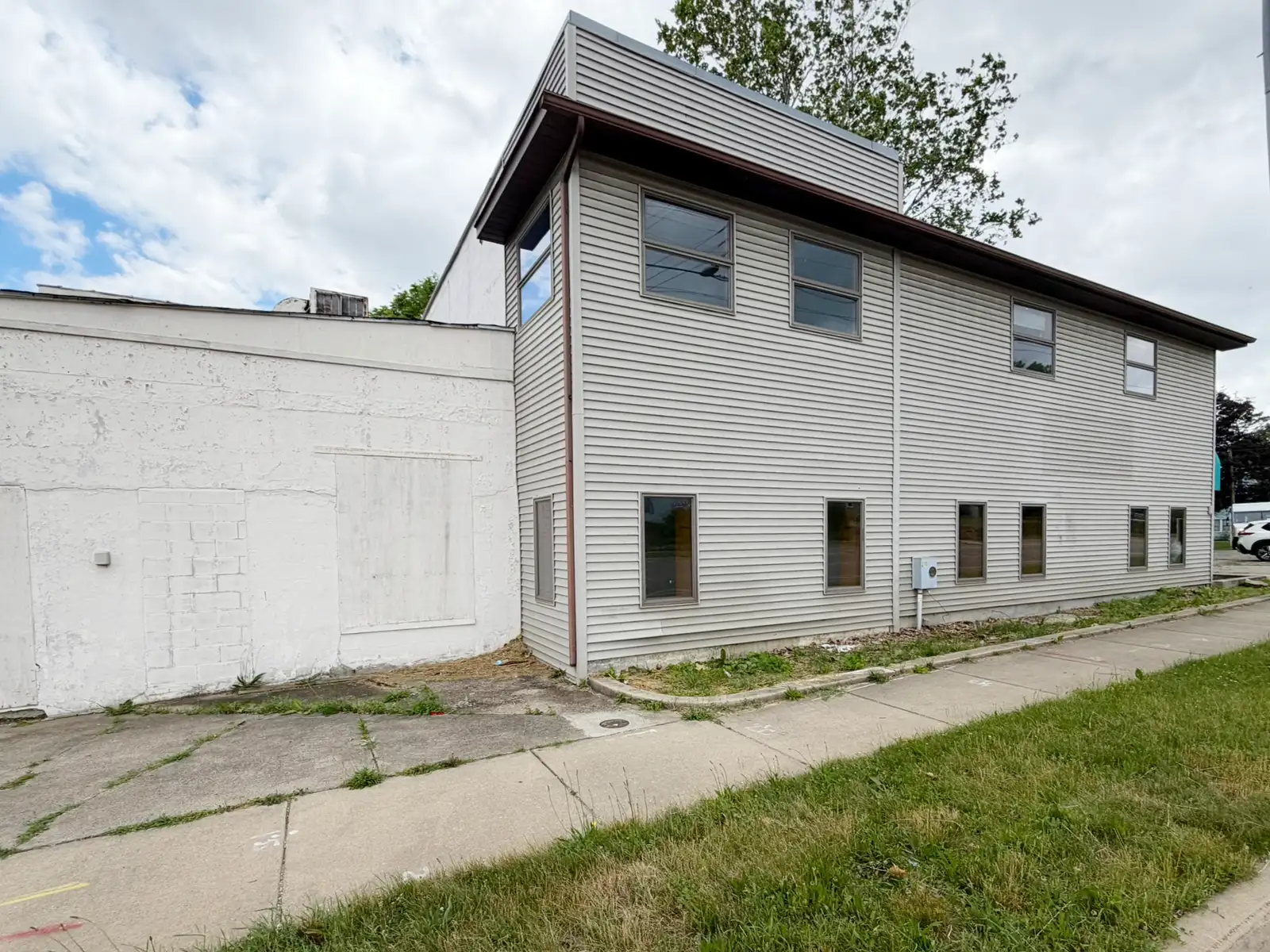 314 E Emmett St image 2