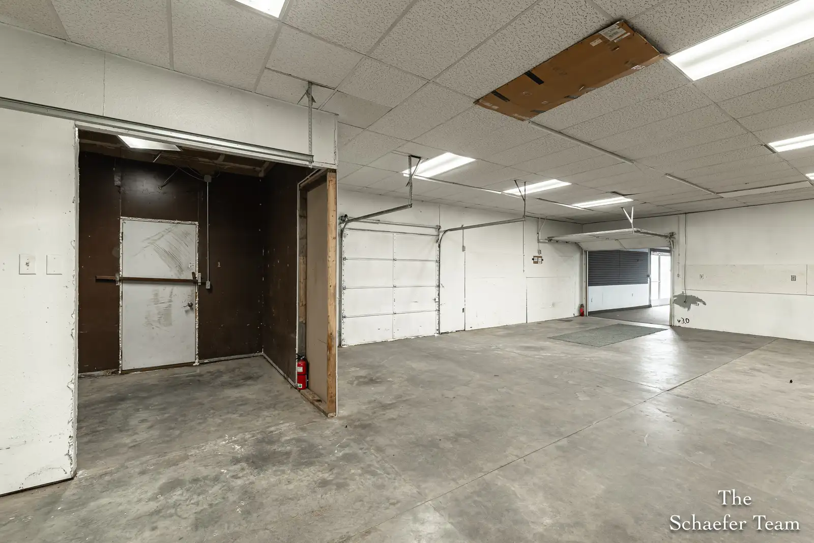 14043 Fulton St E image 8