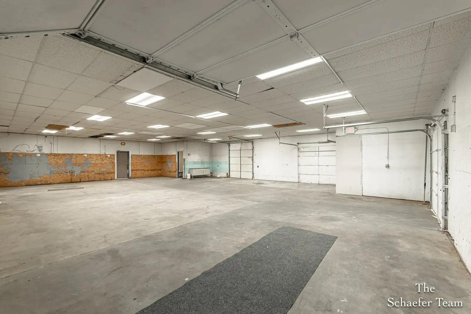 14043 Fulton St E image 9