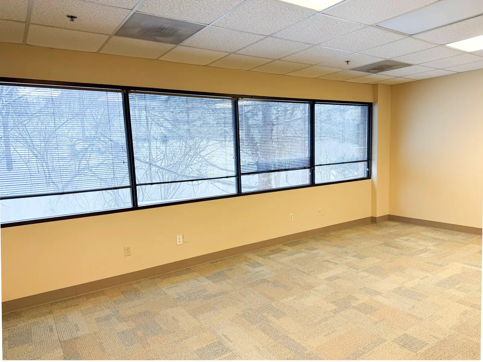 1300 Michigan St NE image 12