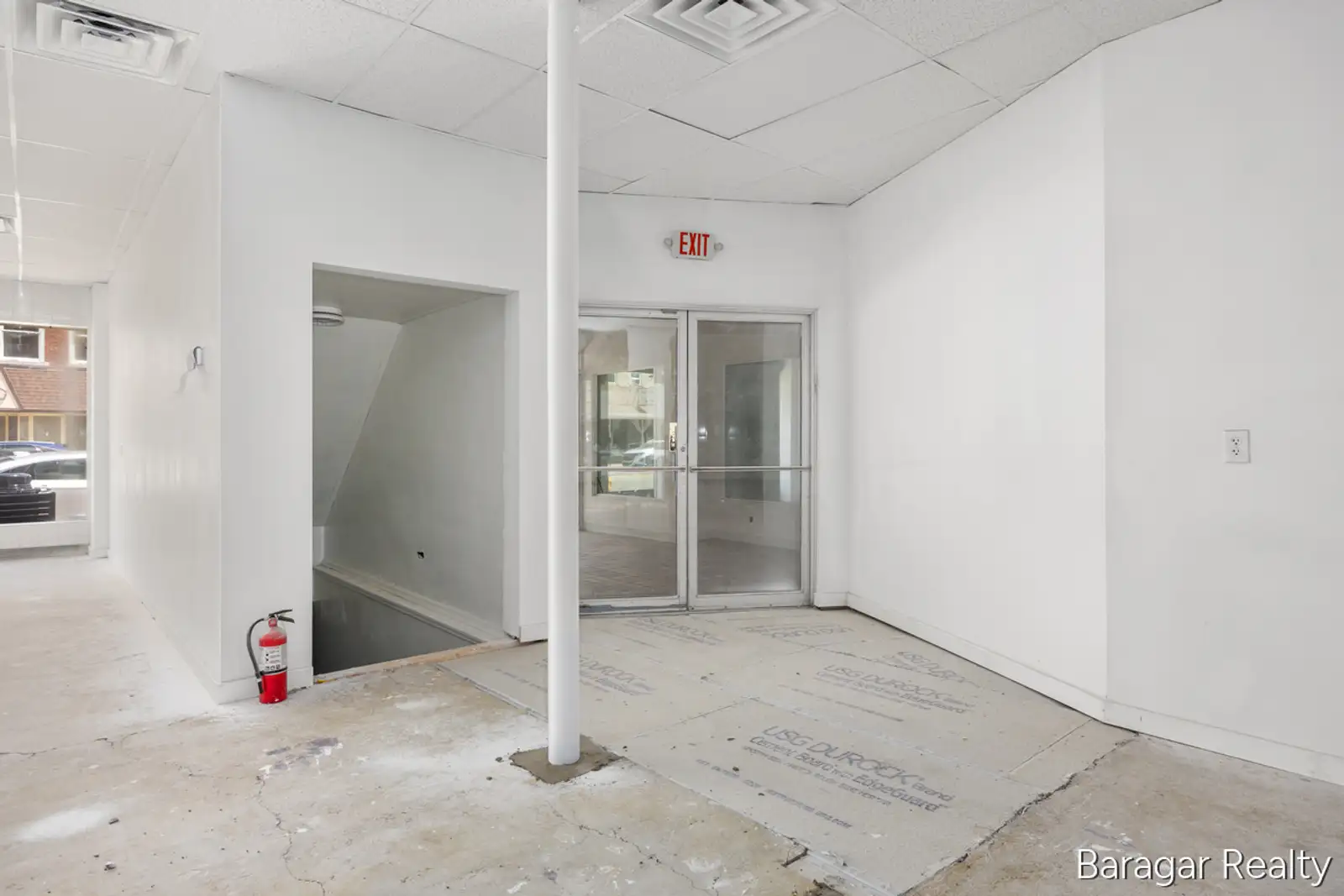 133 S Lafayette St image 17